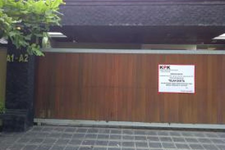 Rumah fuad Amin di Perumahan Kubu Pratama Indah A1-A2 Jalan Imam Bonjol Denpasar yang telah disita KPK