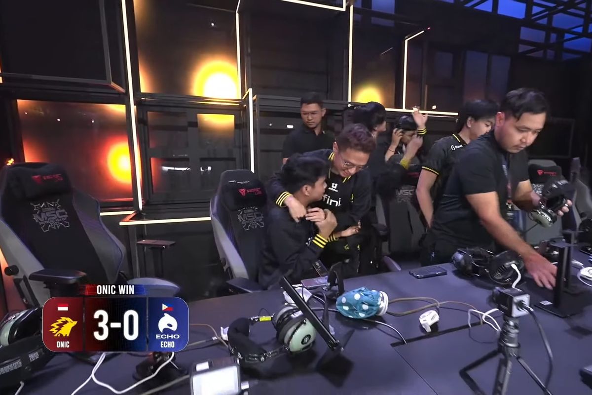 Ilustrasi Onic Esports yang menang melawan Echo 3-0 di Semi FInal MSC 2023.