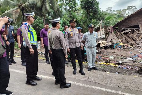 Jasa Raharja Jamin Seluruh Korban Kecelakaan antara Truk dan Angkutan Pedesaan di Purworejo