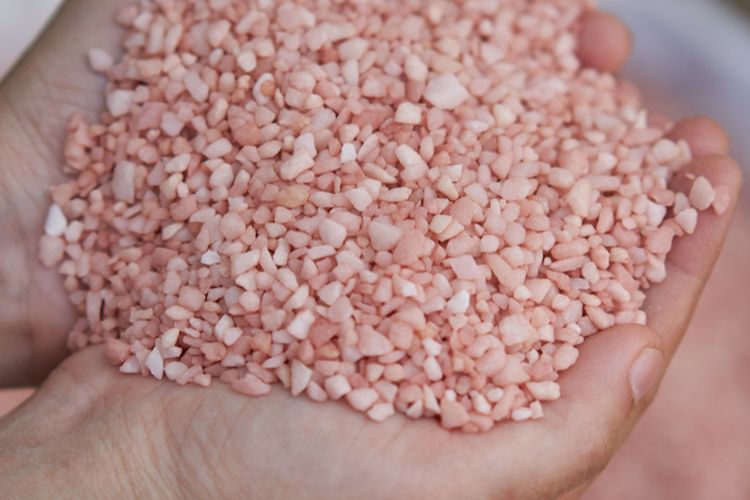 Ilustrasi pupuk KCl.