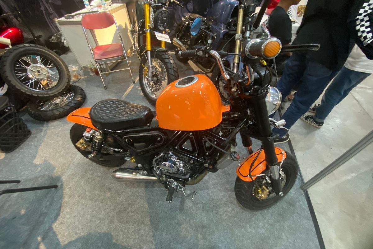 Motor custom dari Semangat Baru Motor, Yogyakarta di Kustomfest 2024.