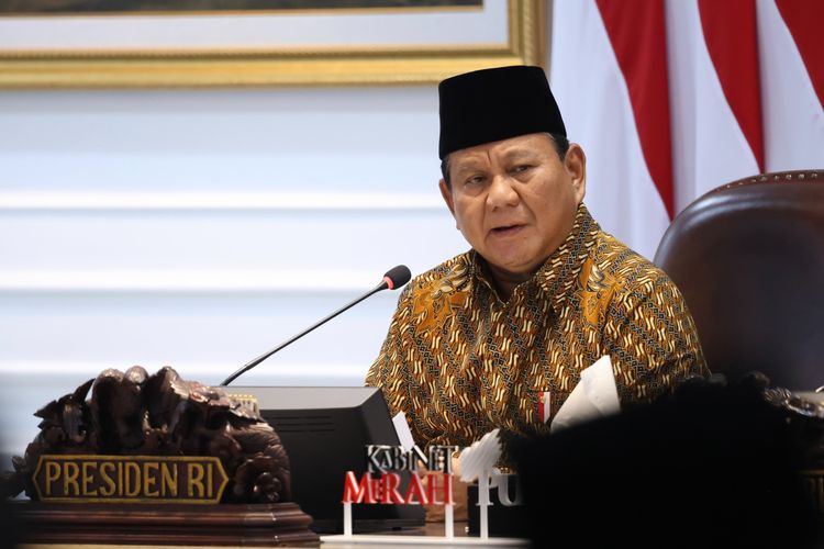 Apa Alasan Prabowo Hapus Kredit Macet UMKM dan Nelayan?