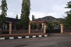 Rumah Jabatan Bupati Penajam Paser Utara Disegel Pasca-OTT, Satpol PP: Tak Boleh Masuk!