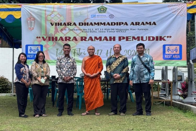 Kementerian Agama menyiapkan 45 rumah ibadah Buddha jadi tempat singgah bagi pemudik.