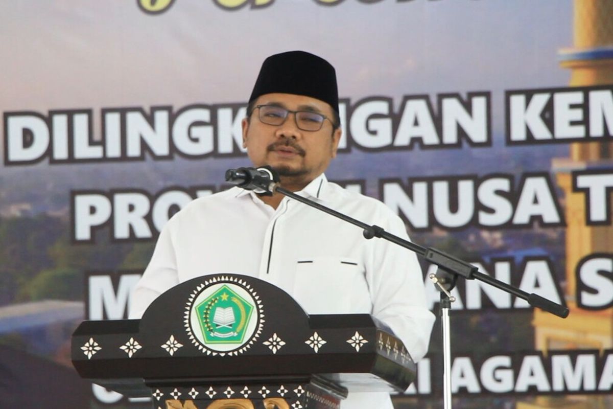 Indonesian Minister of Religious Affairs Yaqut Cholil Qoumas speaks at the opening of a state run religious school or madrassa in Mataram, West Nusa Tenggara Province, Thursday (10/3/2021)