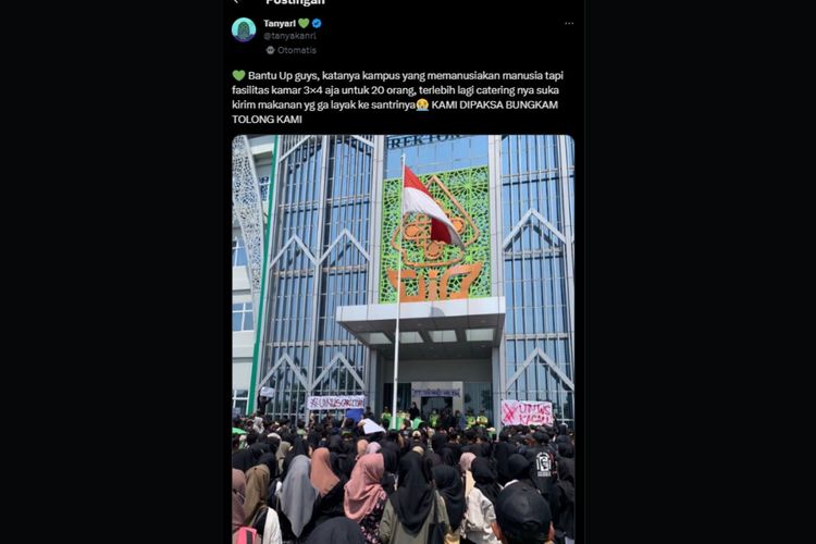 Tangkapan layar foto mahasiswa UIN Walisongo,Semarang, Jawa Tengah melakukan aksi demonstrasi soal kualitas makanan di asrama yang tidak layak.