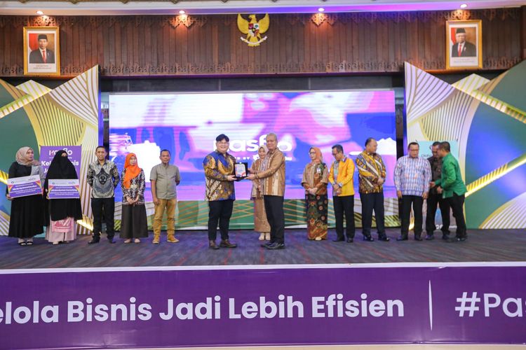 Topindoku meluncurkan Kasflo, aplikasi POS dan kasir gratis khusus untuk UMKM di Pendopo Gubernur Kalimantan Barat (11/7/2024).