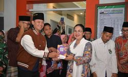 Sambut Ramadhan dan MTQ Nasional, Wali Kota Semarang Agustina Distribusikan 20.000 Al-Quran
