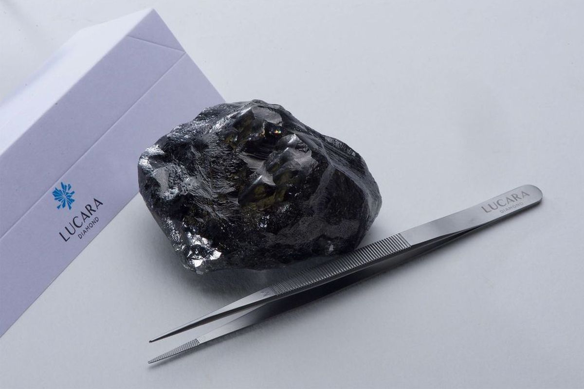 Berlian Sewelo 1.758 karat yang ditemukan di Botswana, milik Lucara Diamond Corp. 
