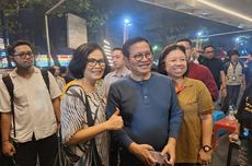 Minta Swafoto Bareng Pramono Anung di Warung Lesehan, Warga: Bapak, Saya Terpesona