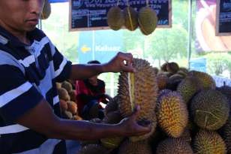 Durian Candy unggulan dari Magelang, yang jumlahnya selalu terbatas.