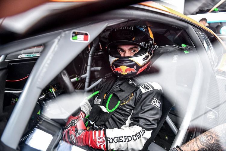 Dani Pedrosa mengikuti ajang balap mobil Lamborghini Super Trofeo 2022