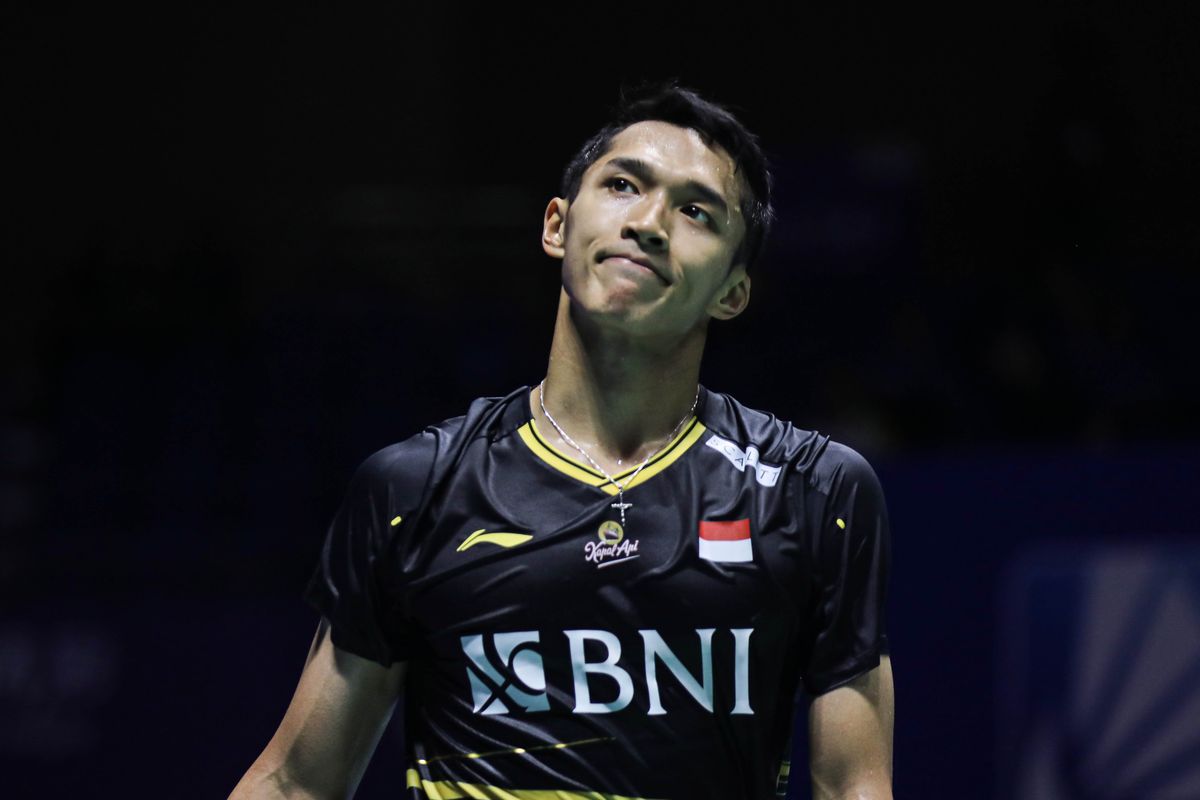 Jonatan Christie kalah 17-21, 14-21 dari Viktor Axelsen pada semifinal China Open 2023 di Olympic Sports Center Gymnasium, Changzhou, China, Sabtu (9/9/2023). Artikel ini berisi hasil China Open 2023. Terkini, tim bulu tangkis Indonesia tersingkir dari Asian Games 2022 seusai kalah dari Korea Selatan dengan skor 1-3.