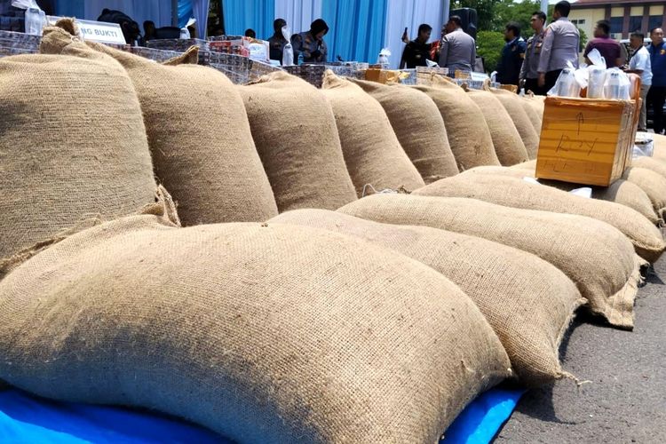 Kacang Tanah Impor dari India Masuk Lewat Pelabuhan Ilegal, 280 Karung Disita