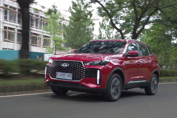 Test drive Chery Tiggo Cross CSH