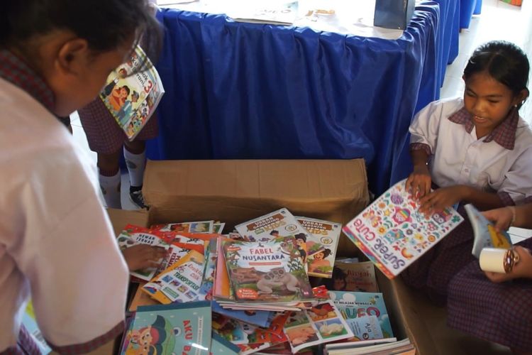 Buku Datang ke Tobelo, Semangat Literasi Siswa SD Naskat BT 3 di Tengah Minim Media Belajar