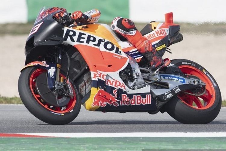 Pebalap Repsol Honda Marc Marquez menjalani tes resmi MotoGP di Sirkuit Internasional Algarve, Portimao, Portugal, pada Minggu (12/3/2023). Artikel ini berisi jadwal MotoGP Portugal 2023.