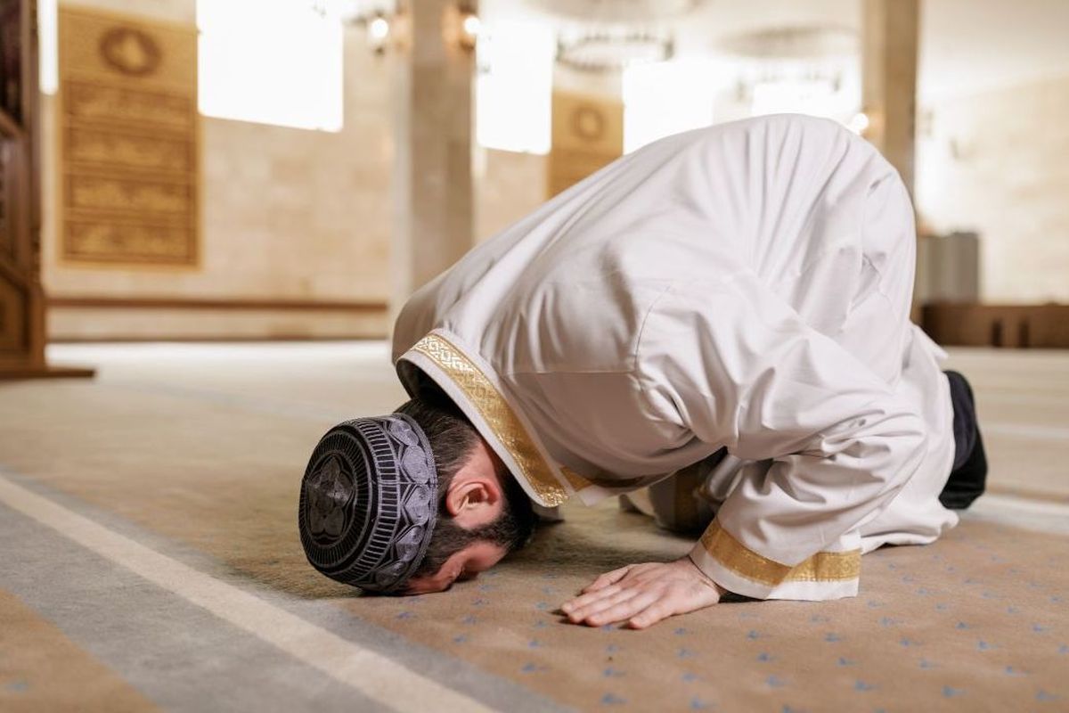 Ilustrasi sholat subuh