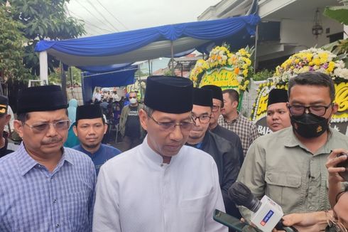 Heru Budi Melayat ke Rumah Duka Budayawan Betawi Ridwan Saidi