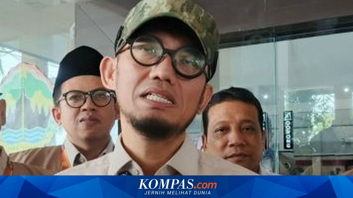 Wamenhaj Salurkan Bantuan dan Lunasi Utang 4 Jemaah Haji Terdampak Bencana Aceh