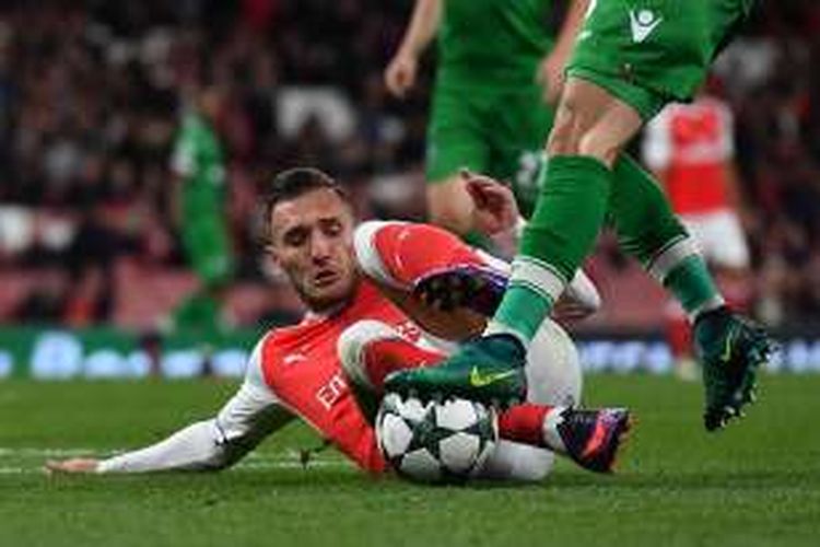 Pemain Arsenal, Lucas Perez, tampil dalam partai penyisihan grup Liga Champions kontra Ludogorets, di Stadion Emirates, 19 Oktober 2016.