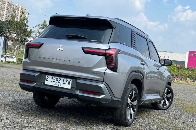 Test drive Mitsubishi Destinator
