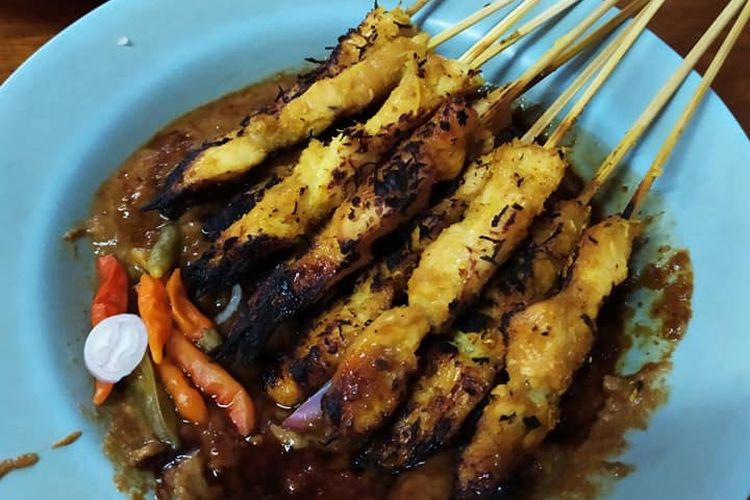 6 Tempat Makan Malam Enak di Kawasan Kota Lama Surabaya