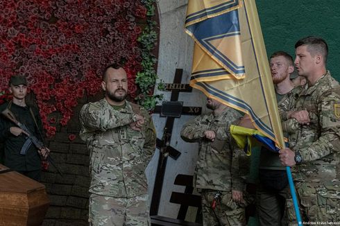 Rusia Nyatakan Resimen Azov Ukraina sebagai Kelompok Teroris