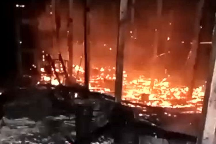 Kandang Ayam di Blitar Terbakar, Pemilik Rugi Capai Rp 1 Miliar