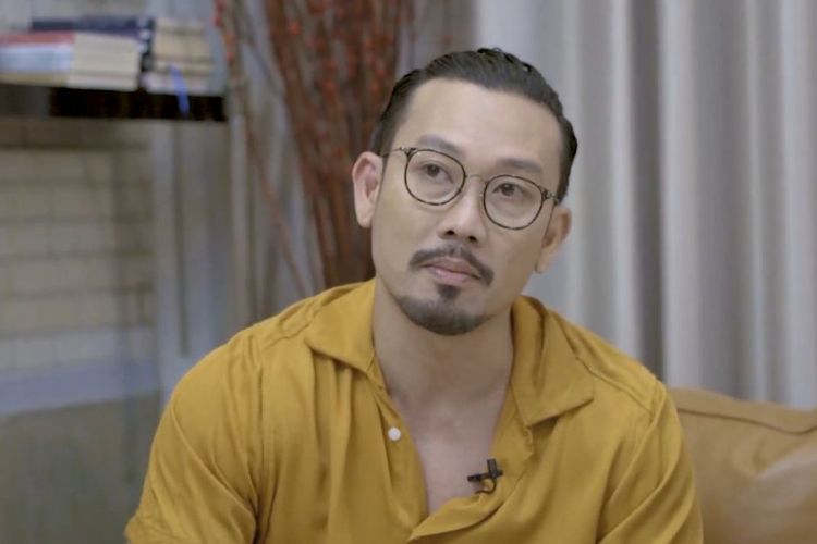 Denny Sumargo telah mengirimkan uang adsense konten YouTube bersama Vanessa Angel dan Bibi Andriansyah pada keluarga almarhum. (Bidikan layar YouTube Qiss You TV). 