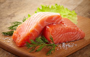 Seafood atau ikan adalah sumber utama asam lemak omega-3 yang bermanfaat untuk kesehatan tubuh.