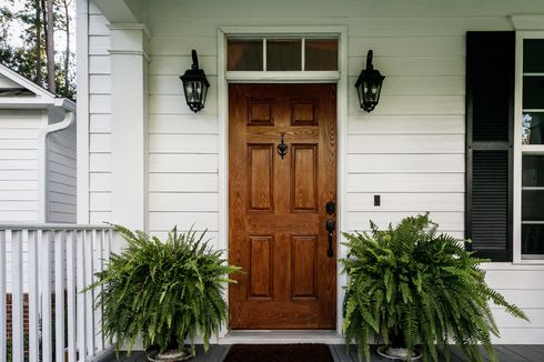 5 Cara Mendesain Area Pintu Depan Rumah untuk Menarik Keberuntungan