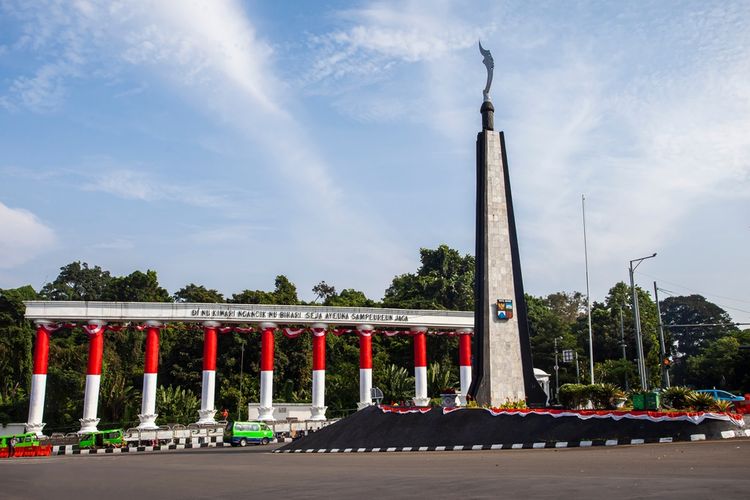 Tugu Kujang yang menjadi ikon Kota Bogor, Jawa Barat.

