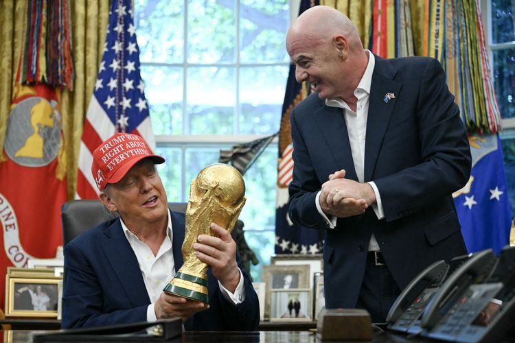 Trump Bakal Serahkan Trofi Juara Piala Dunia 2026, Didampingi Presiden FIFA