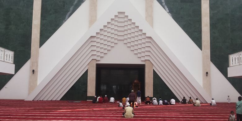 Masjid Raya KH Hasyim Asy'ari
