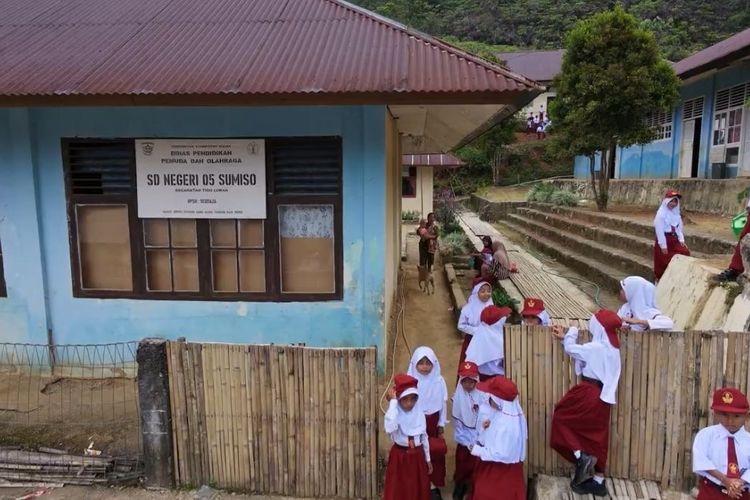 Cerita Guru di Kabupaten Solok: Kalau Mau Cari Uang Jangan Jadi Honorer