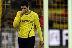Mkhitaryan Cedera, Krisis Gelandang Dortmund Berlanjut