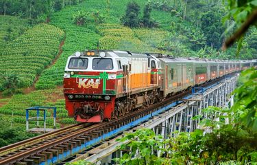 Ilustrasi kereta api.