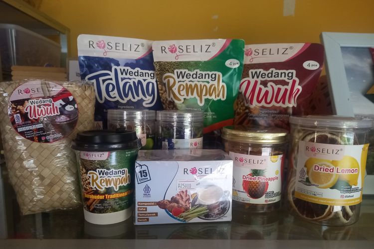 Berbagai produk wedang rempah dengan merek Roseliz hasil produksi D'lizfood Borobudur.