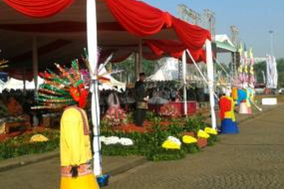Plt Gubernur DKI Jakarta Basuki Tjahaja Purnama saat menyampaikan pidato di upacara peringatan HUT Kota Jakarta ke-487, di Lapangan Monas, Jakarta, Minggu (22/6/2014)