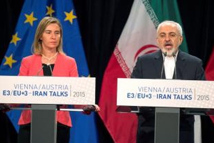 Kepala kebijakan luar negeri Uni Eropa Federica Mogherini mengadakan jumpa pers dengan Menlu Iran Mohammad Javad Zarif di Vienna, Austria terkait kesepakatan yang dicapai dalam pembicaraan soal program nuklir Iran.