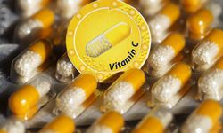 Mengapa Minum Obat Bersamaan dengan Vitamin C Berisiko? Ini Penjelasannya
