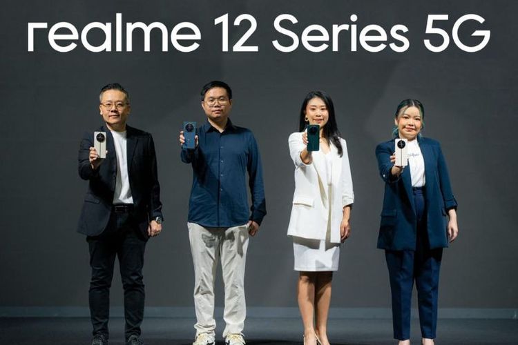 Smartphone realme 12 Series 5G resmi diluncurkan pada Kamis (29/2/2024). Ponsel pintar satu ini hadir dengan lensa telefoto periskop untuk memberi pengalaman fotografi smartphone yang revolusioner. 