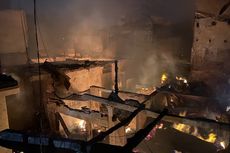 Kebakaran di Kawasan Pasar Gembrong, 400 Bangunan Hangus Terbakar