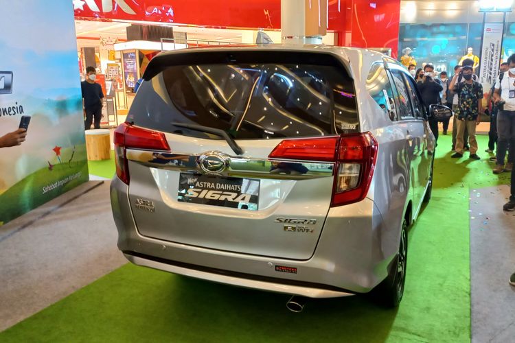 Daihatsu New Sigra mendapat ubahan pada eksterior dan interiornya