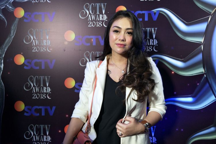 Artis sinetron Celine Evangelista saat ditemui di Malam Puncak Penghargaan SCTV Awards 2018 di Studio 6 Emtek City, Daan Mogot, Jakarta Barat, Jumat (30/11/2018), 