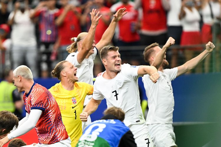 Friksi Kecil Saat Norwegia Tekuk Brasil, Sorloth Marah Karena Diganti