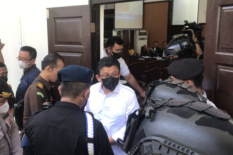 Mantan Kepala Divisi Profesi dan Pengamanan (Kadiv Propam) Polri Ferdy Sambo bakal memberikan keterangan soal Ismail Bolong usai menjalani persidangan di Pengadilan Negeri (PN) Jakarta Selatan, Selasa (29/11/2022).