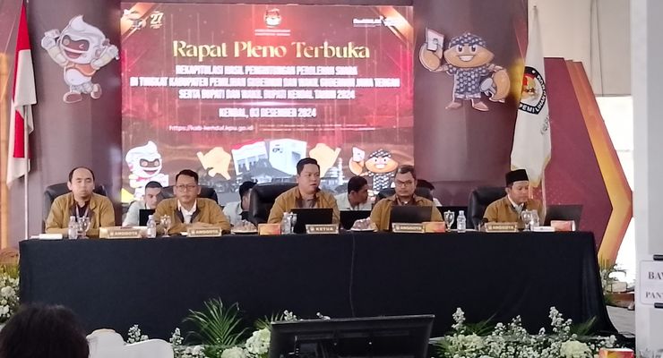 KPU Kendal Gelar Rapat Pleno Rekapitulasi Suara Pilkada 2024