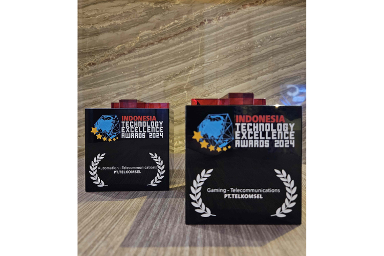 Telkomsel menerima penghargaan internasional "Indonesia Technology Excellence Award in the Automation" atas penerapan Intelligent Automation dalam proses bisnisnya, serta "Indonesia Technology Excellence Award in the Gaming" atas penciptaan ekosistem games terlengkap melalui Dunia Games dari Asian Technology Excellence Awards 2024. 